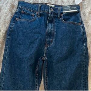 Abercrombie The Ankle Straight Curve Love Dark Denim #abercrombie #denim